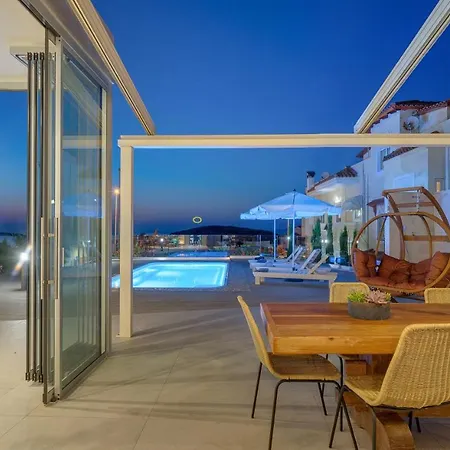 Villa Sea View With Private Pool Close To The *
